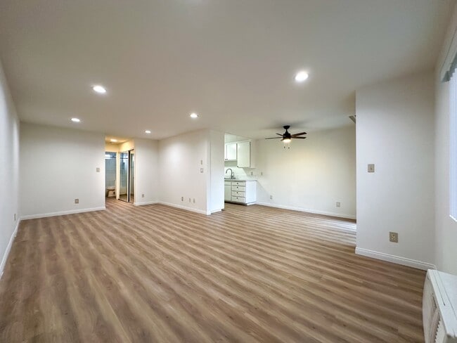 Photo - 10140 Mountair Ave