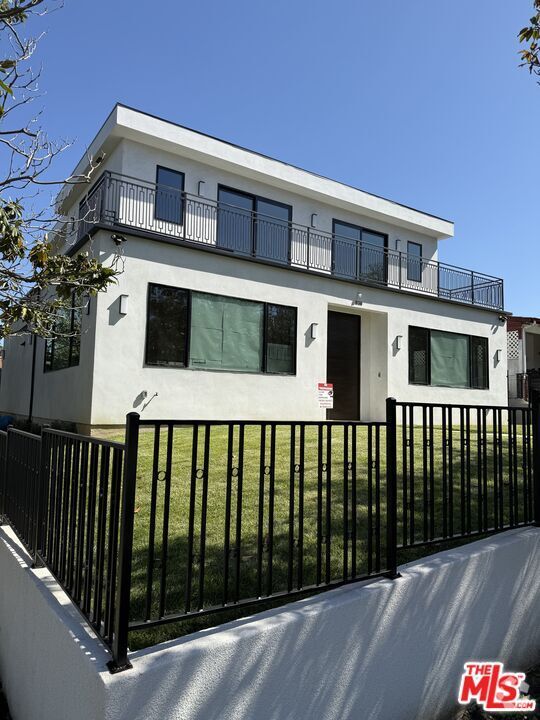 Building Photo - 10360 Ilona Ave Rental