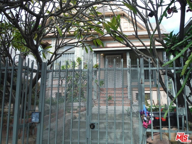 Photo - 1805 W 12th Pl