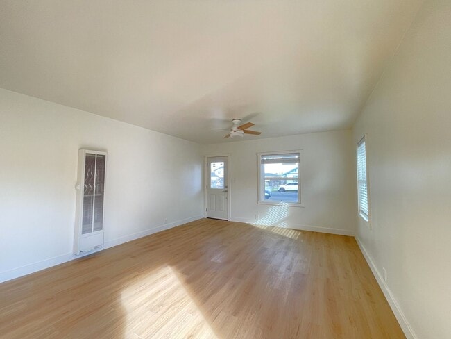 Photo - G22500E Unit 225 South G Street