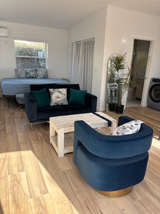 Photo - 2060 Channel Dr