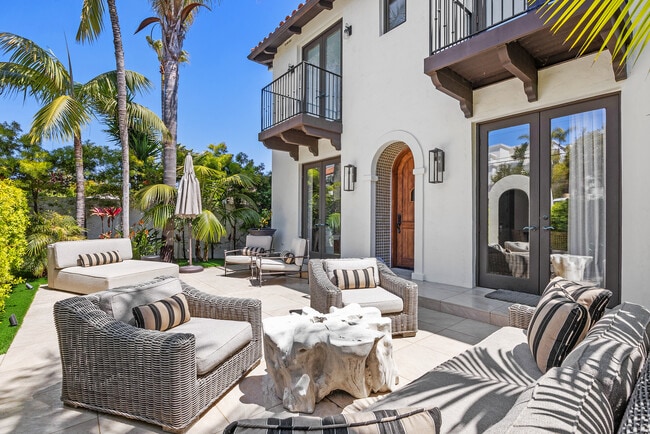 Building Photo - 227 Neptune Ave