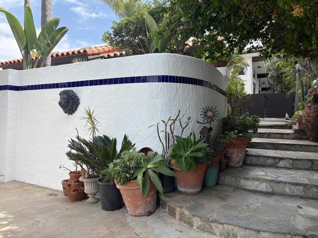 Photo - 122 S Rios Ave