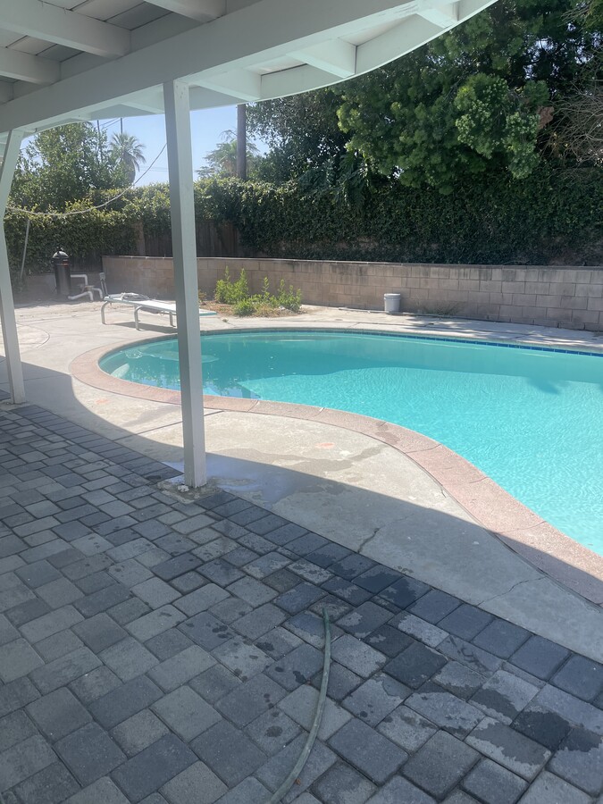Photo - 22620 Mobile St