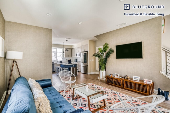 Photo - 10734 Bloomfield St