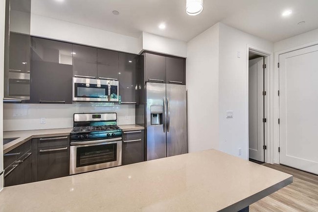Photo - 14822 W Magnolia Blvd Apartment Unit 103