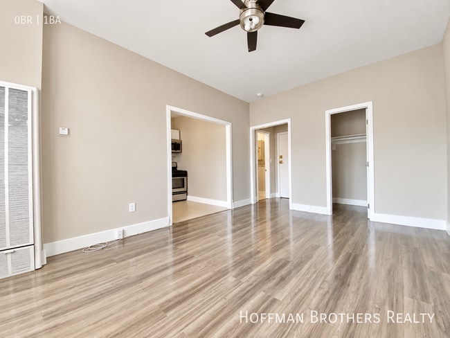 Photo - 2933 W 8th St Unit 404