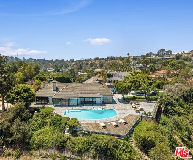 Photo - 8416 Skyline Dr