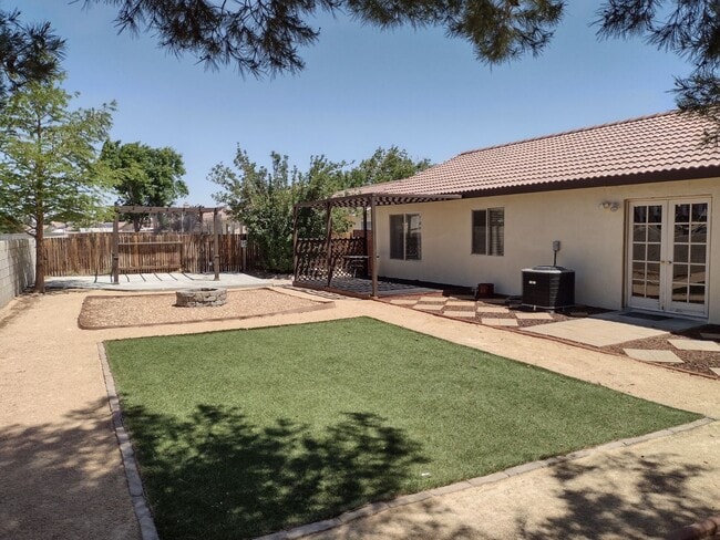 Building Photo - 43417-43419 Mahogany St Unit 43417 Mahogany Street Rental