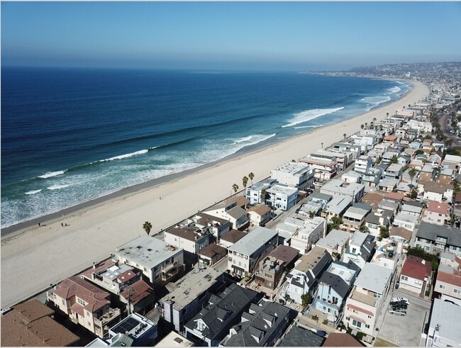 Ocean front in Mission Beach! - 3261 Ocean Front Walk Unit 2B
