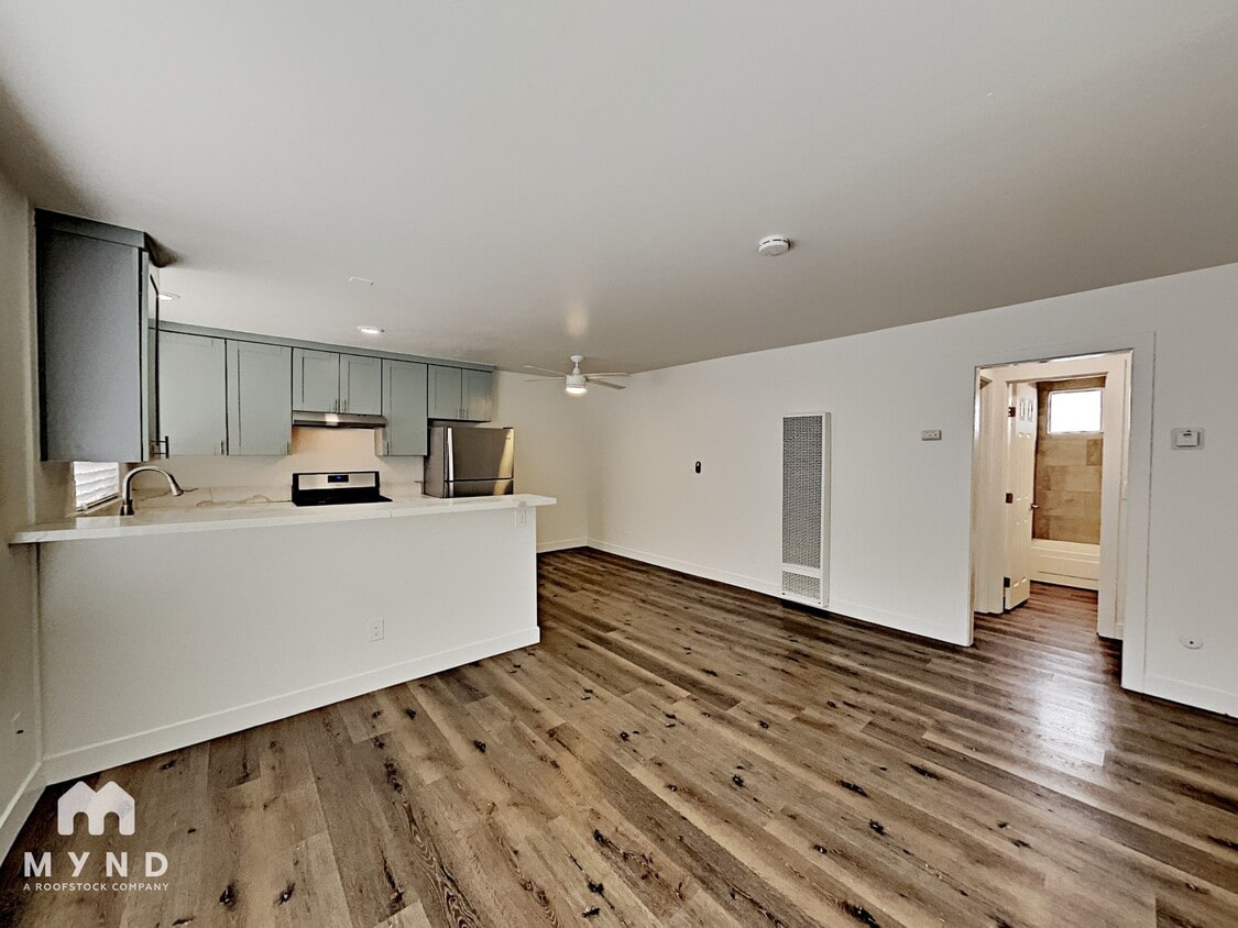 3D Tour - 4178 32nd St Unit 3