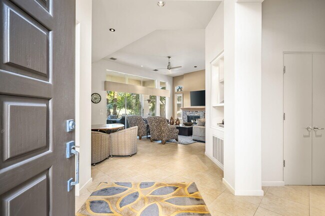 Photo - 293 Desert Holly Dr