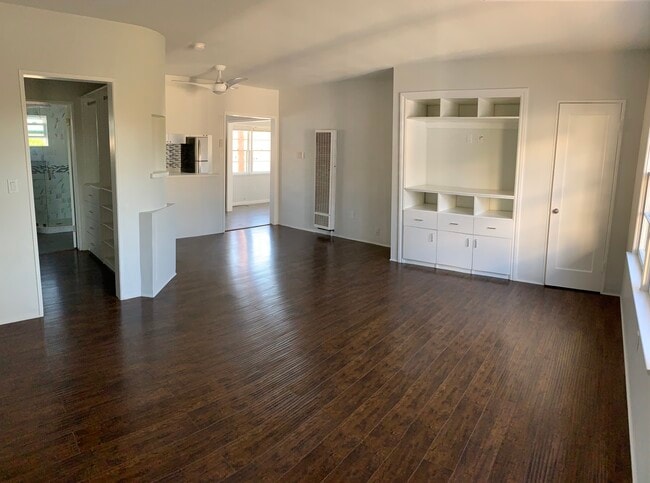 Photo - 17th Street Villas