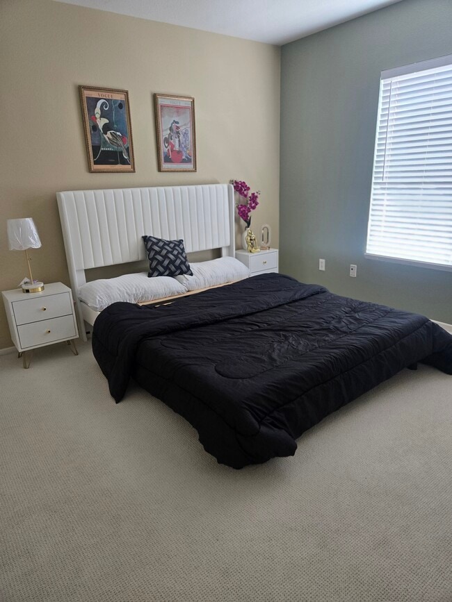 Building Photo - 4085 Garvey Way Unit Room on rent