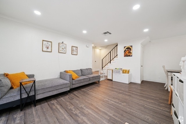 Building Photo - 1748 S Mountain Ave Rental