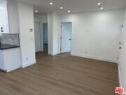 Photo - 1864 W 25th St