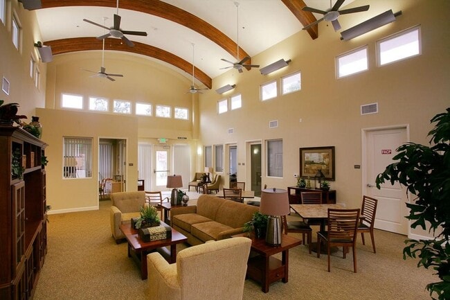 Photo - 4986 Logan Ave