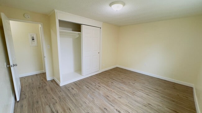 Photo - MOVE IN SPECIAL- Downstairs 2 bedroom +1 bath, patio. AVAILABLE NOW!! Unit 3516