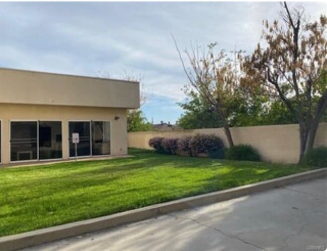 Photo - 19350 Sherman Way Condo Unit 125