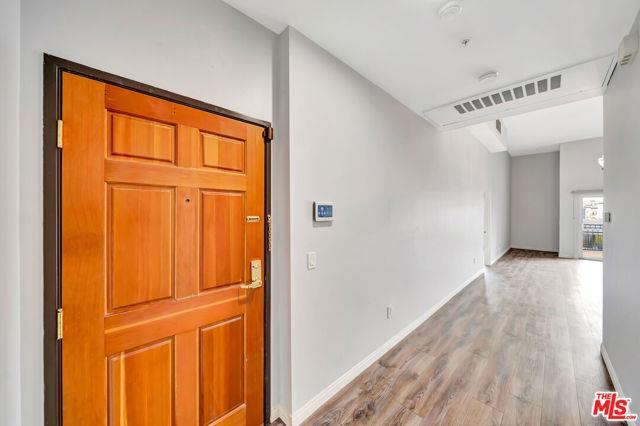 Photo - 11124 Burbank Blvd Unit 311