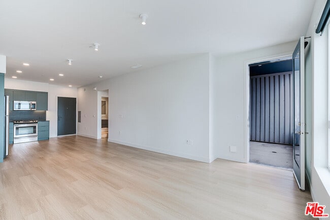 Photo - 10601 Washington Blvd Unit 428