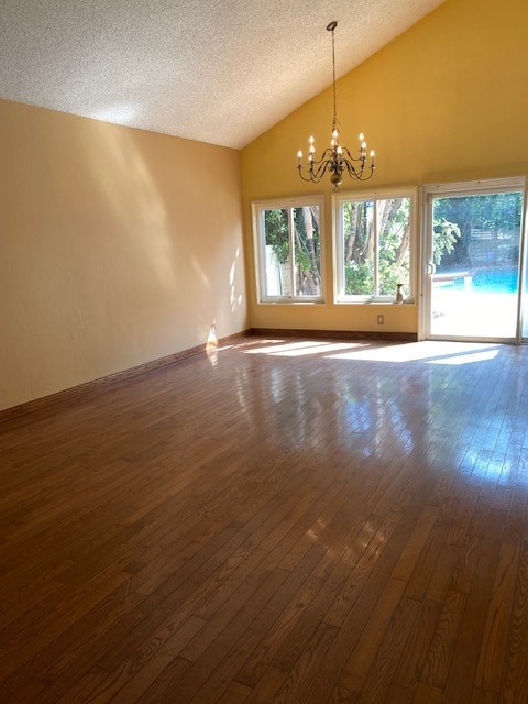 Photo - 20030 Blythe St