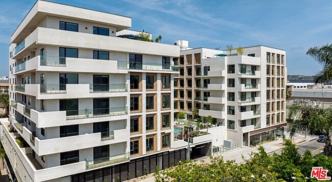 Building Photo - 10375 Washington Blvd Unit 409 Rental