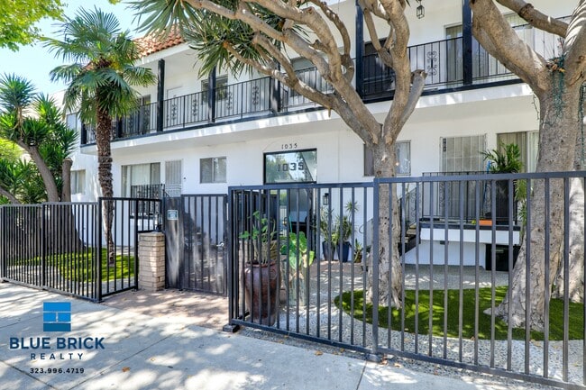 Photo - 1035 Hayworth Ave Unit 100