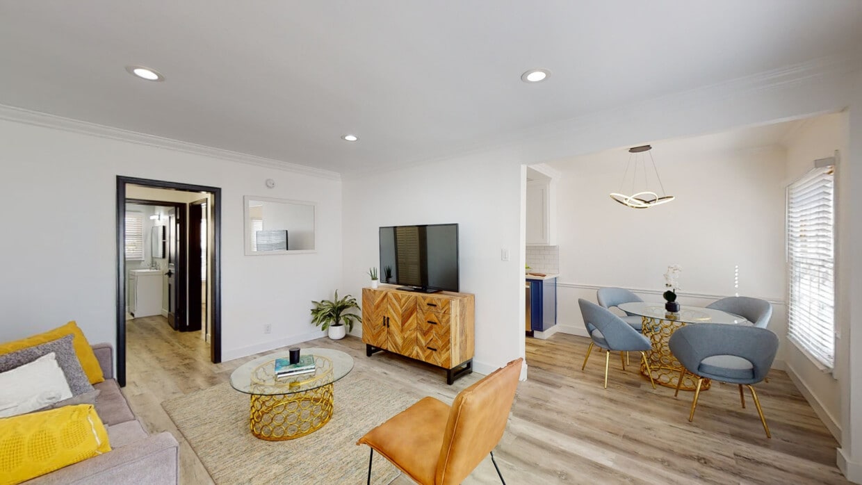 3D Tour - 1828-1850 N Edgemont Street Los Angeles, C... Apartments
