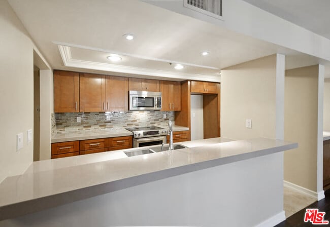 Photo - 10660 Wilshire Blvd Unit 705