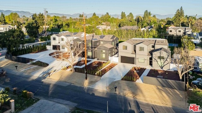 Photo - 8670 Encino Ave