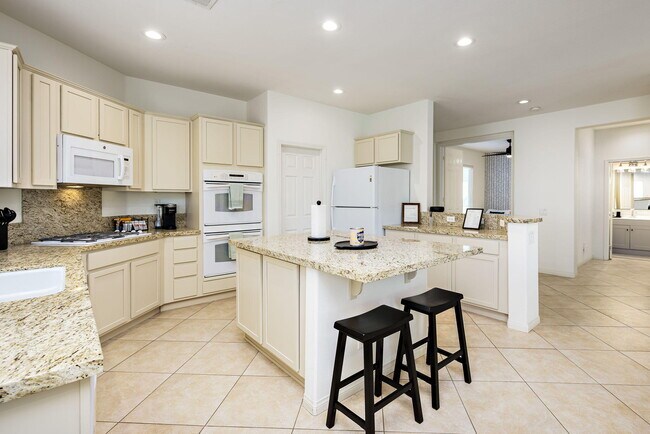 Photo - 82223 Travolta Ave