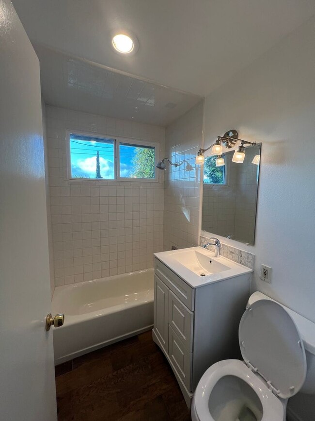 Photo - Centrally located single story 3 bed, 2 ba...