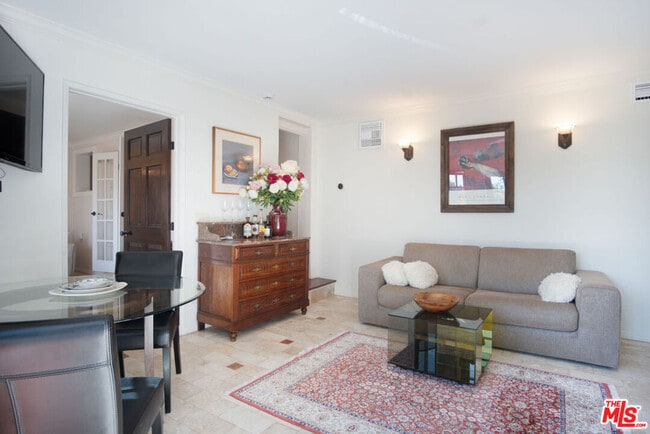 Photo - 8298 Presson Pl