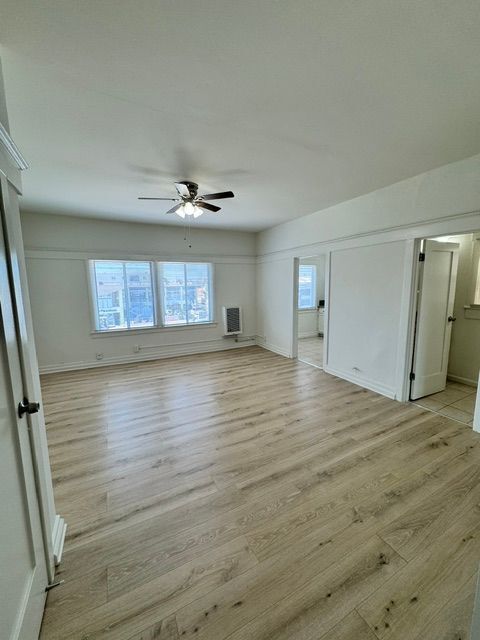 Photo - 984 S Oxford Ave Apartment