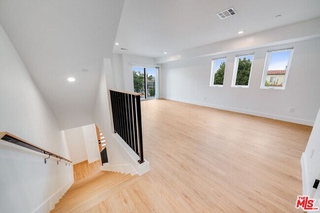 Photo - 1802 1/2 S Highland Ave