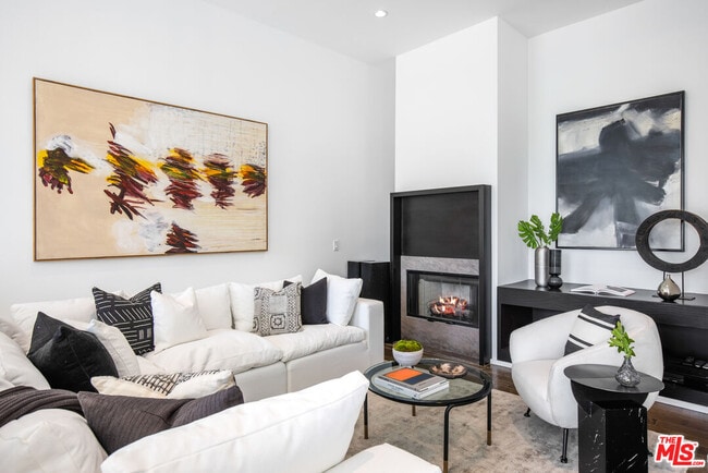 Photo - 1642 Lindacrest Dr