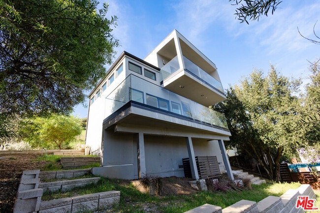 Photo - 26349 Fairside Rd