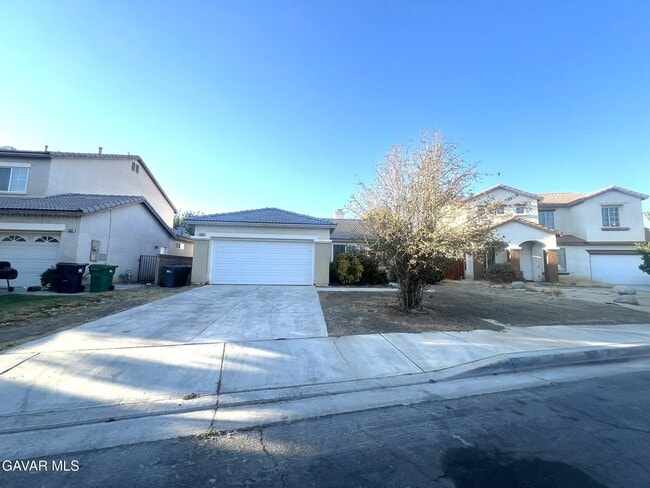 Building Photo - 2535 E Norberry St Rental
