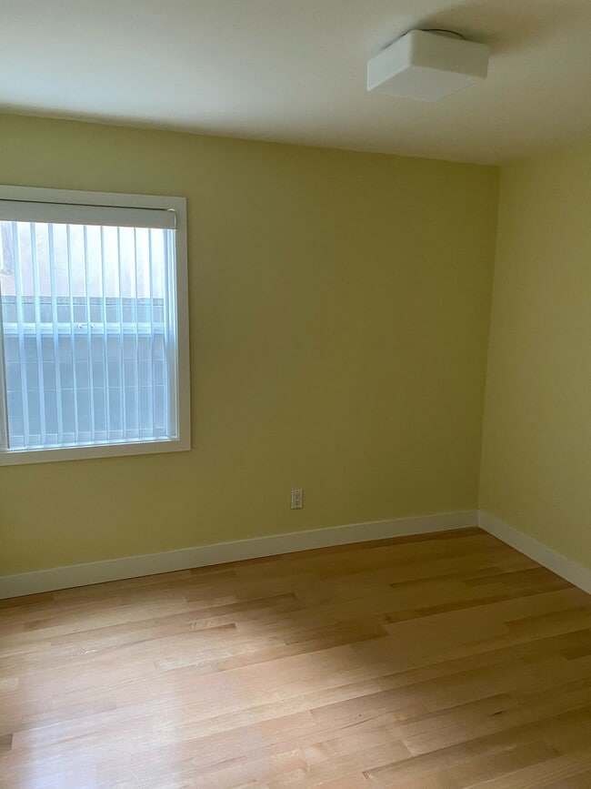 Building Photo - 8643 Higuera St Unit A