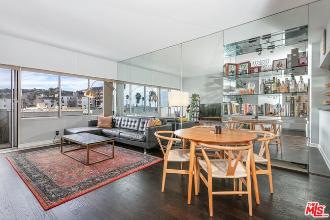 Photo - 7135 Hollywood Blvd Unit 603