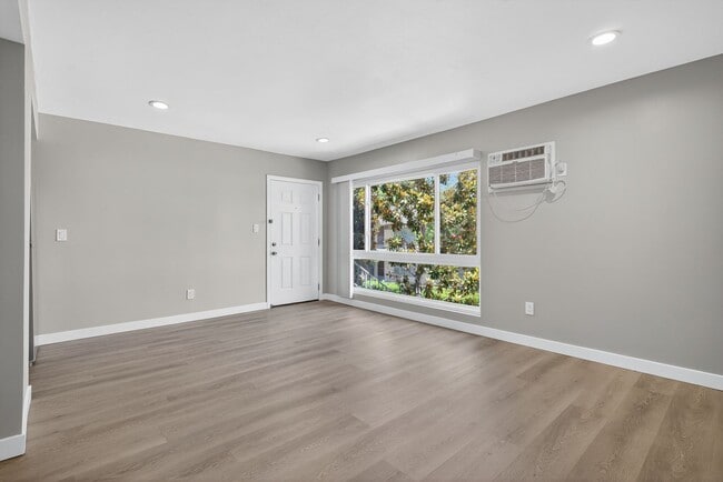 Photo - 2300 E Commonwealth Ave Unit 07