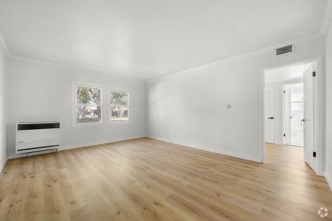 Building Photo - 8802 W 88th St Rental