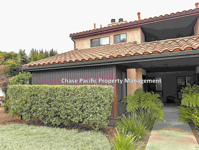 Building Photo - 7452 Fay Ave