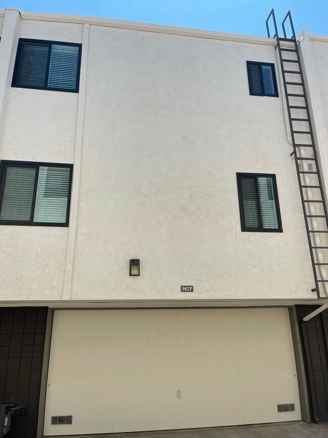 Photo - 582 W Huntington Dr Unit 582 #P