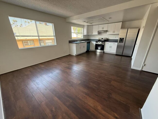 Photo - 225 S Curtis Ave Townhome