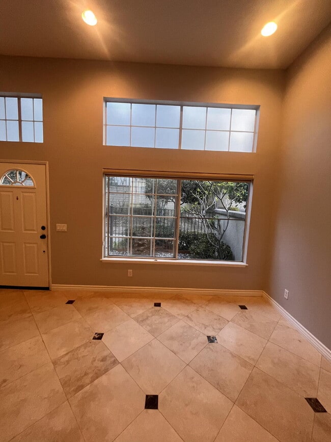 Photo - $3,800 - 2 Bed / 2.5 Bath Townhouse in the Crest Del Mar community Unit B