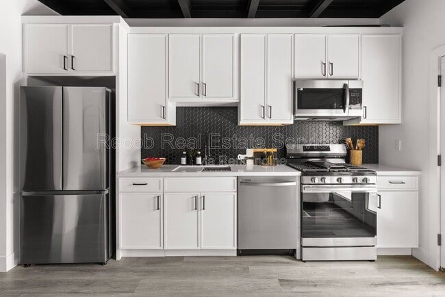 Photo - 2722 Nye St Unit 2