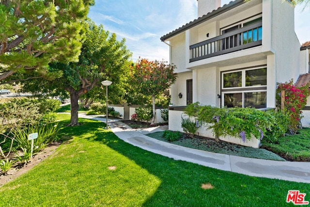 Building Photo - 1650 Palisades Dr