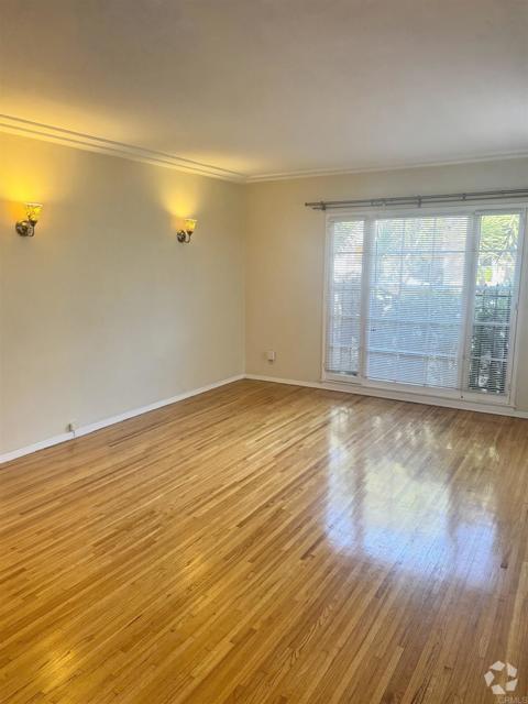 Building Photo - 349 Hayworth Ave Rental